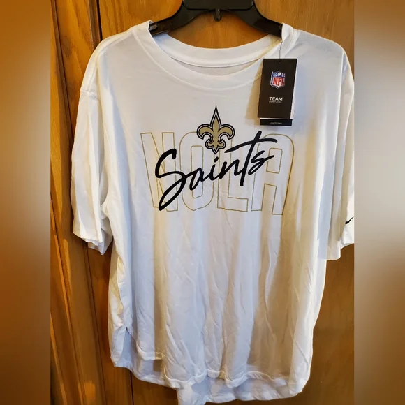 Nike Shirt White And Gold Nike White Metallic Gold Swoosh Medal T
